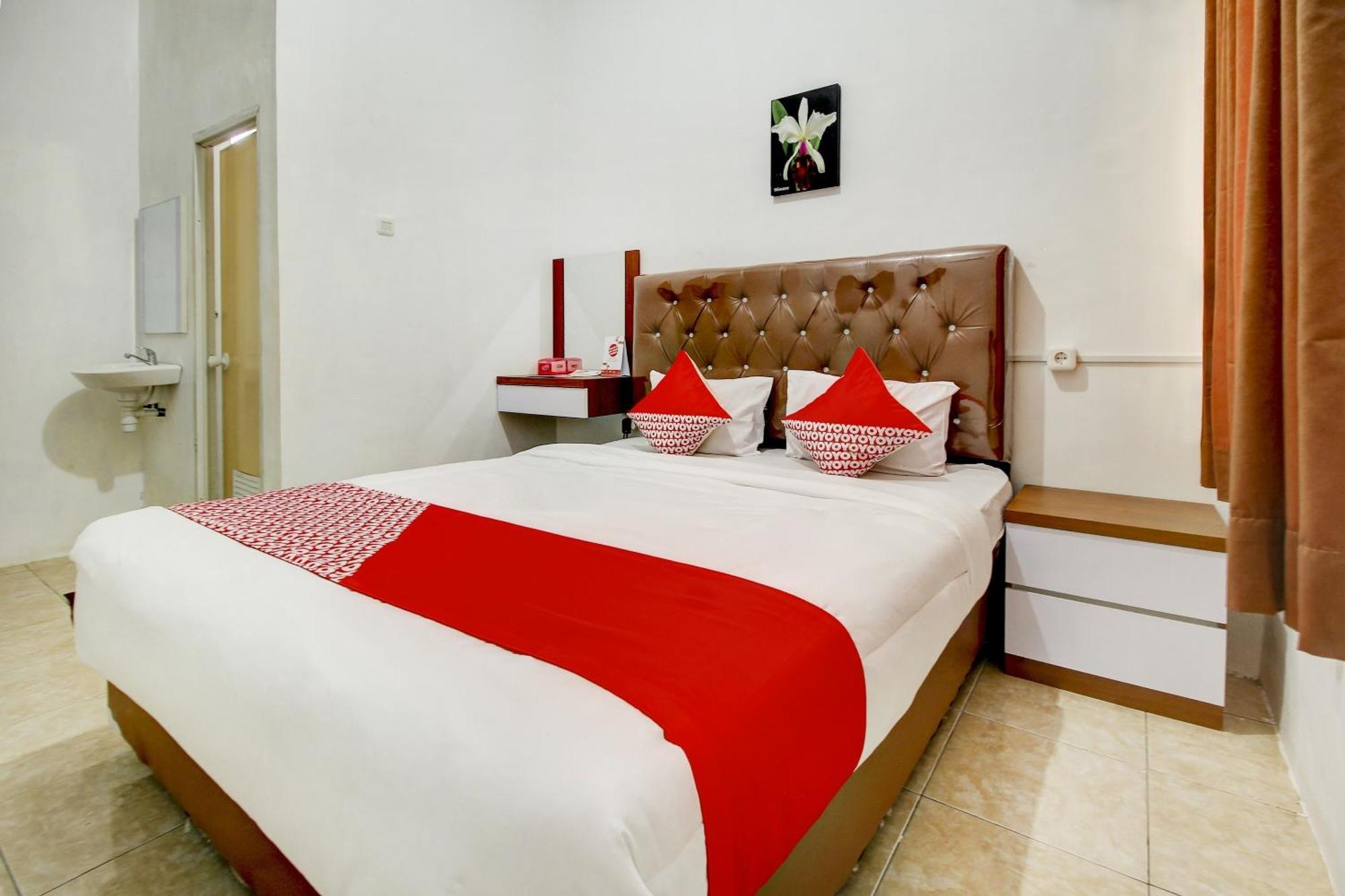 Oyo Life 3415 Penginapan Wimane Palembang Exterior foto