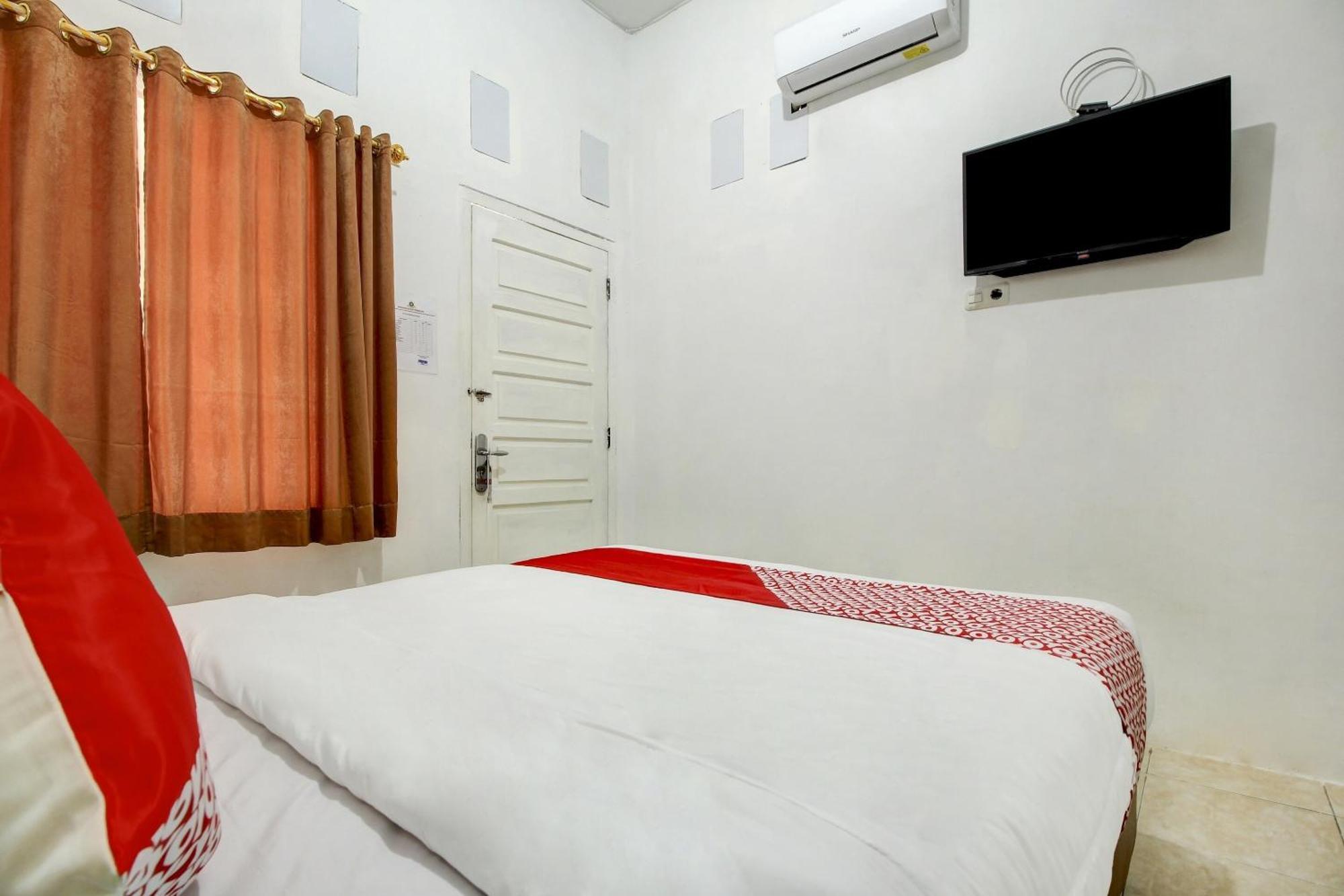 Oyo Life 3415 Penginapan Wimane Palembang Exterior foto